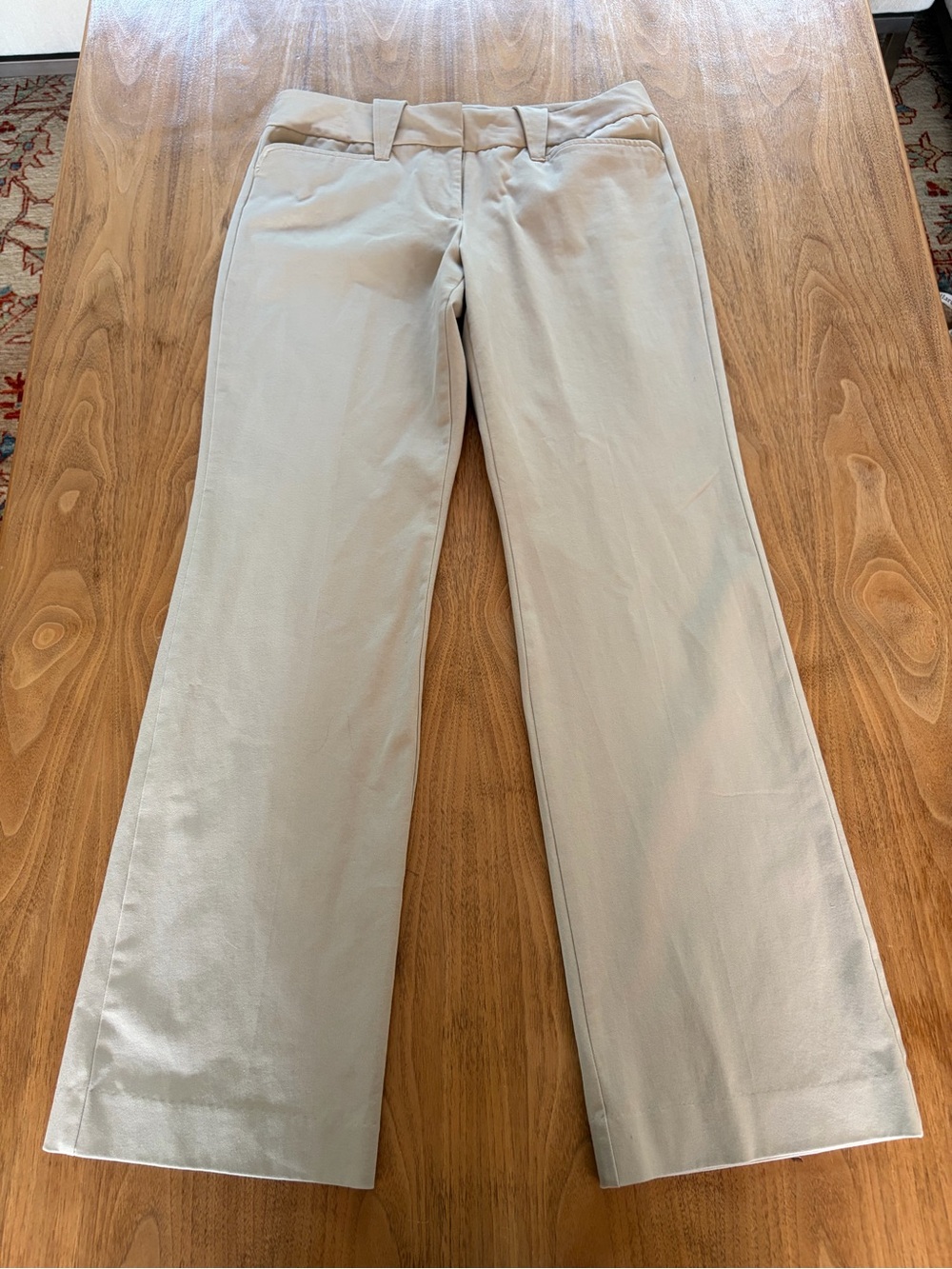 Express Stretch Women's Beige Wide-Leg Jeans - Classic Neutral Style size 5/6R